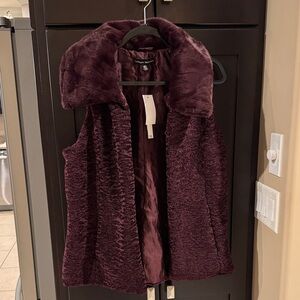 Catherine Malandrino Rich Burgundy Cabernet Faux Fur Vest!  Gorgeous! NWT